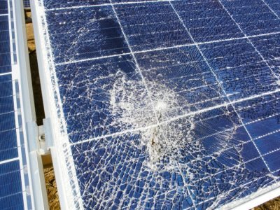 Solar-panel-repair-services